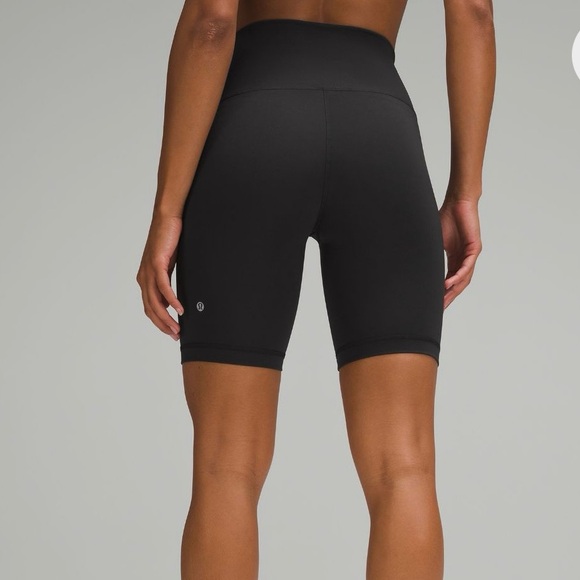 lululemon athletica Pants - 🌸Lululemon High-Rise 8”Train Black Shorts size 2